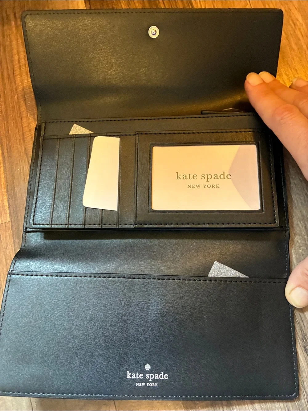 kate spade Black Pebbled Leather Fold Wallet with Logo-NWT